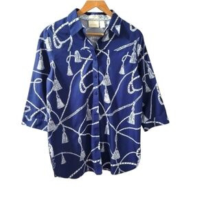 Chico's No Iron Button Up Shirt Size 1 (Women's Size 8)